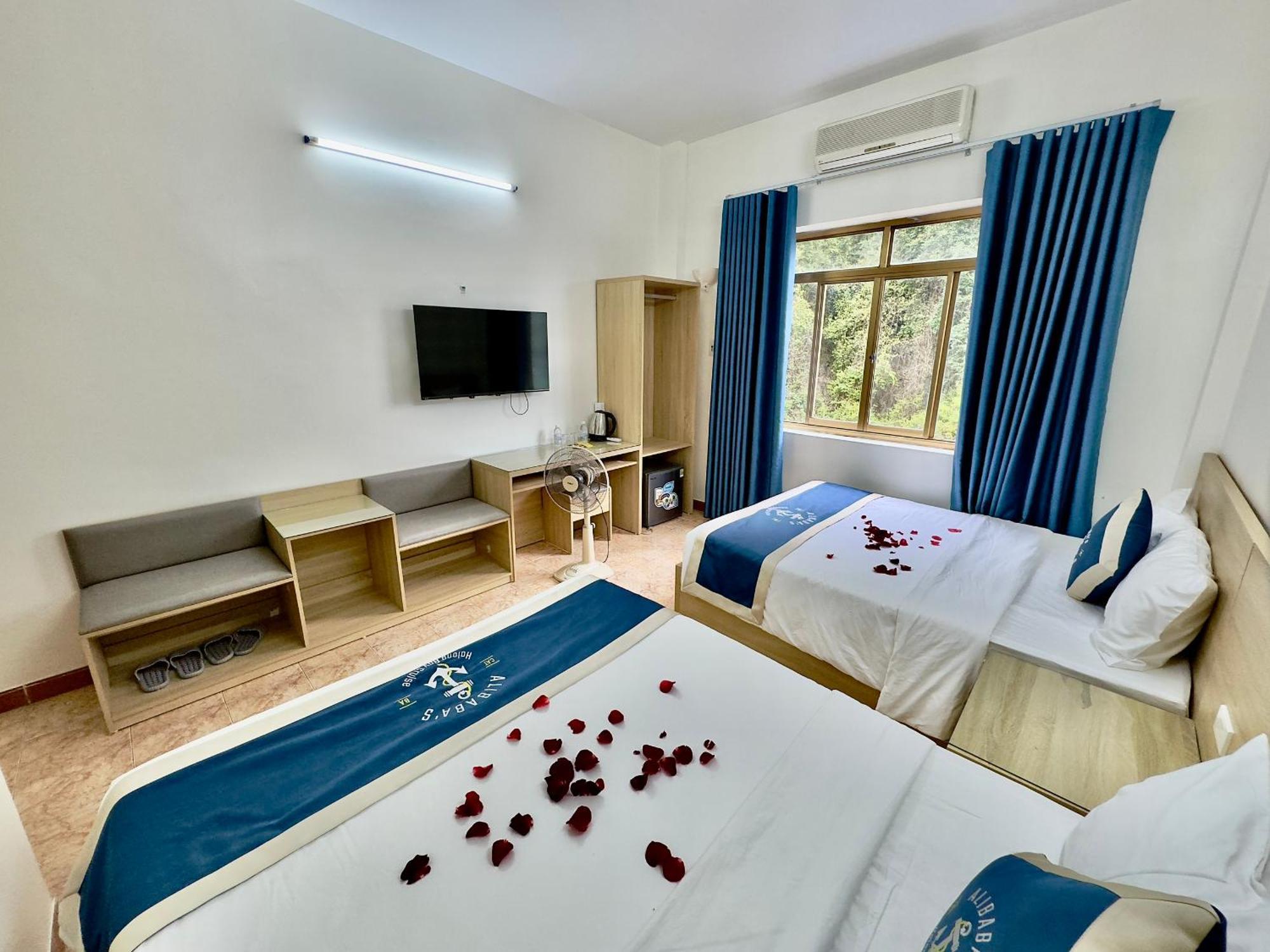 Cat Ba Plaza Hotel Dong Khe Sau Exterior foto